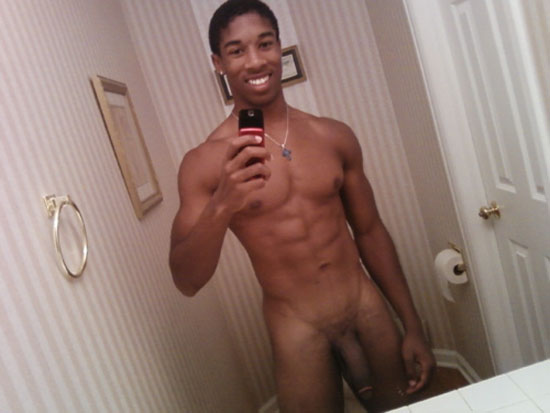 550px x 413px - Ripped amateur boy with a big black cock